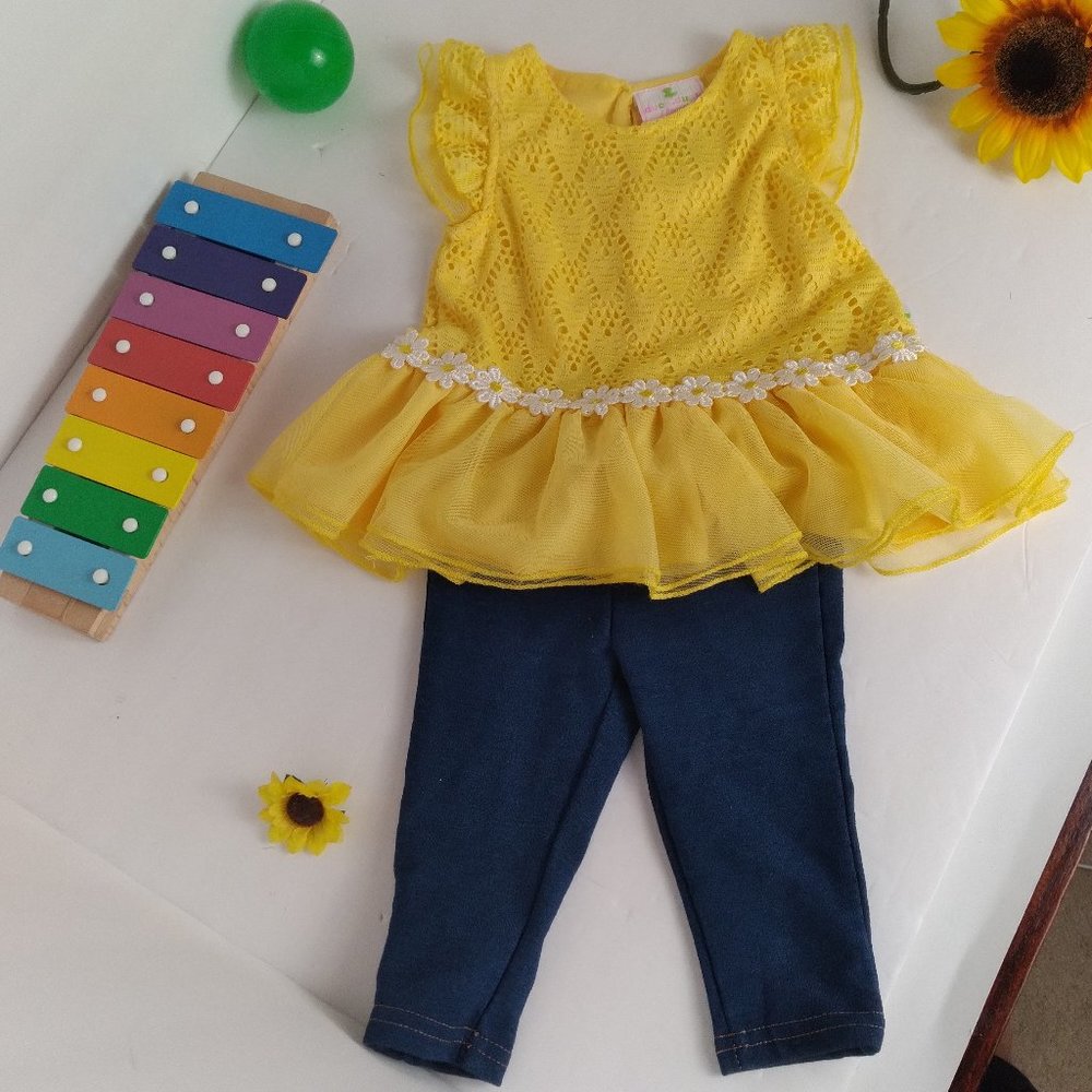 Yellow Daisy and Jean Outfit (3-6mo Baby Girl)